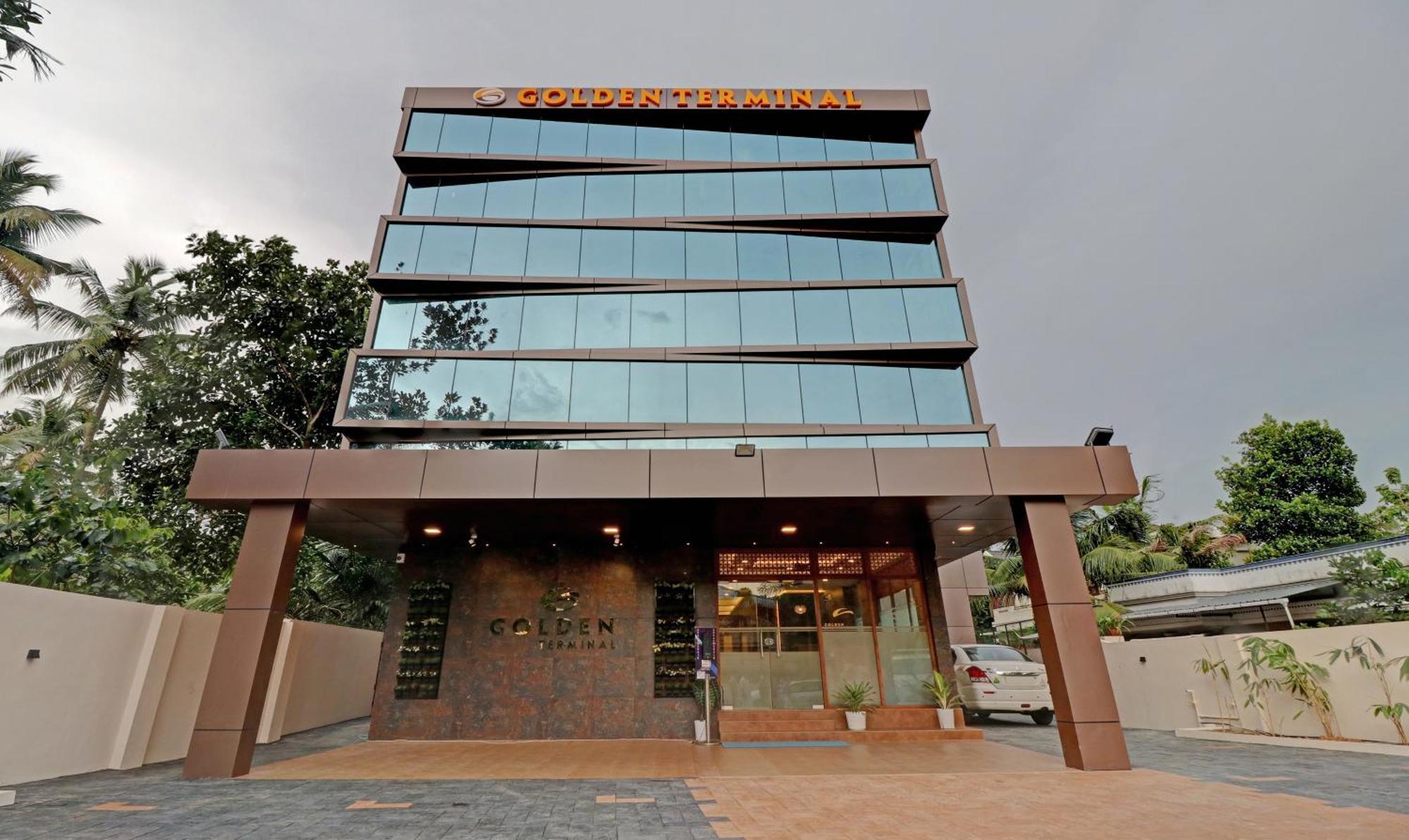 Treebo Golden Terminal, Kochi Airport Exterior foto